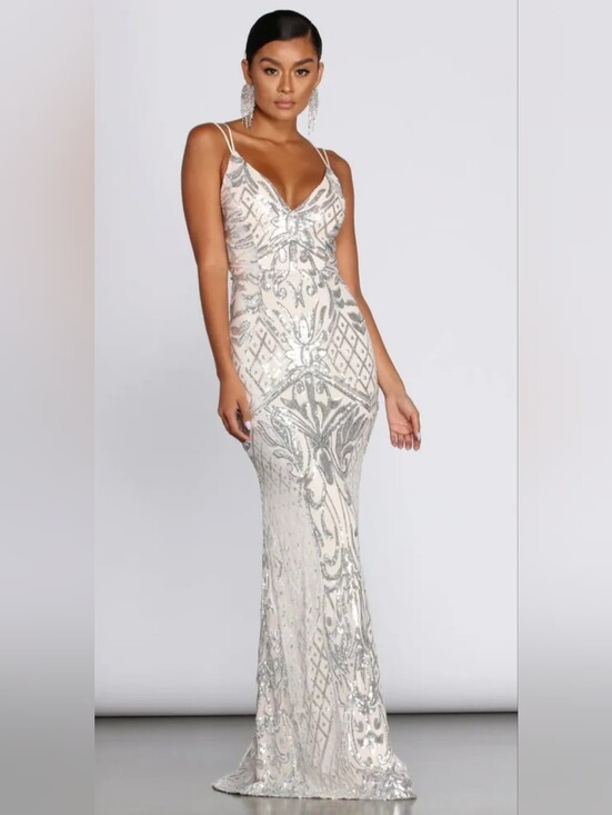 Windsor Dresses & Skirts - Windsor Ginger Embellished Sequin Long Evening Dress with Lace-Up Back